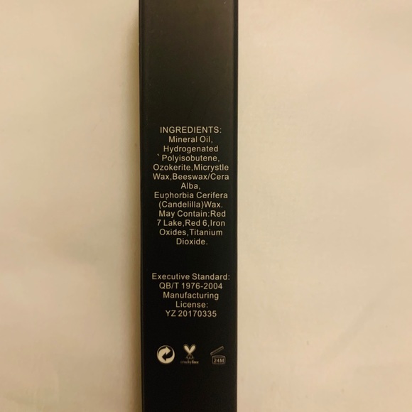 💄CHARM MATTE LIQUID LIPSTICK 💋 - Picture 5 of 5